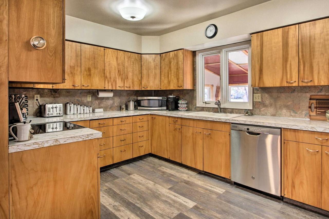 Cozy Choteau Home With Fire Pit, Grill, Yard! 외부 사진